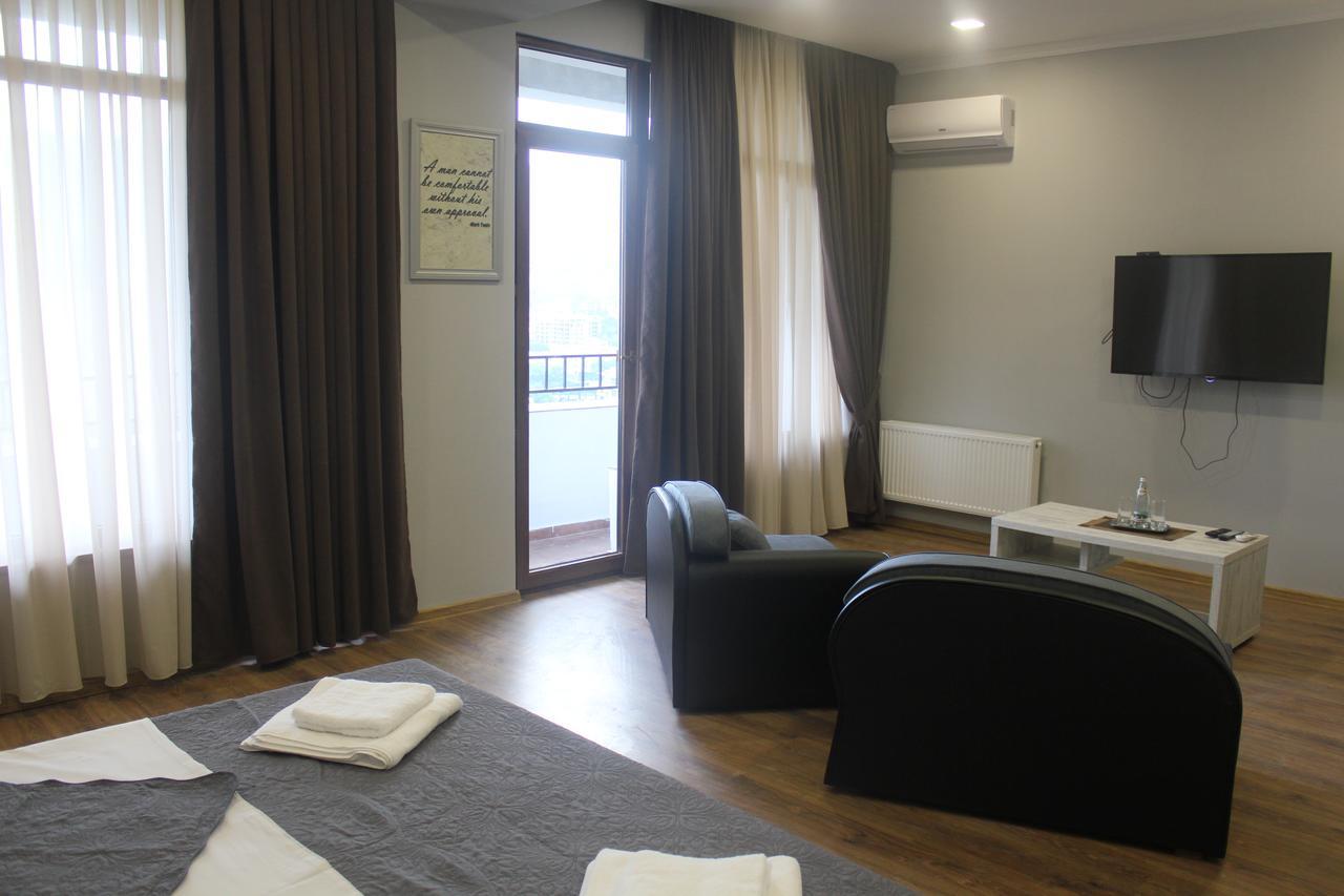 Apart Hotel Vera Tbilisi ภายนอก รูปภาพ